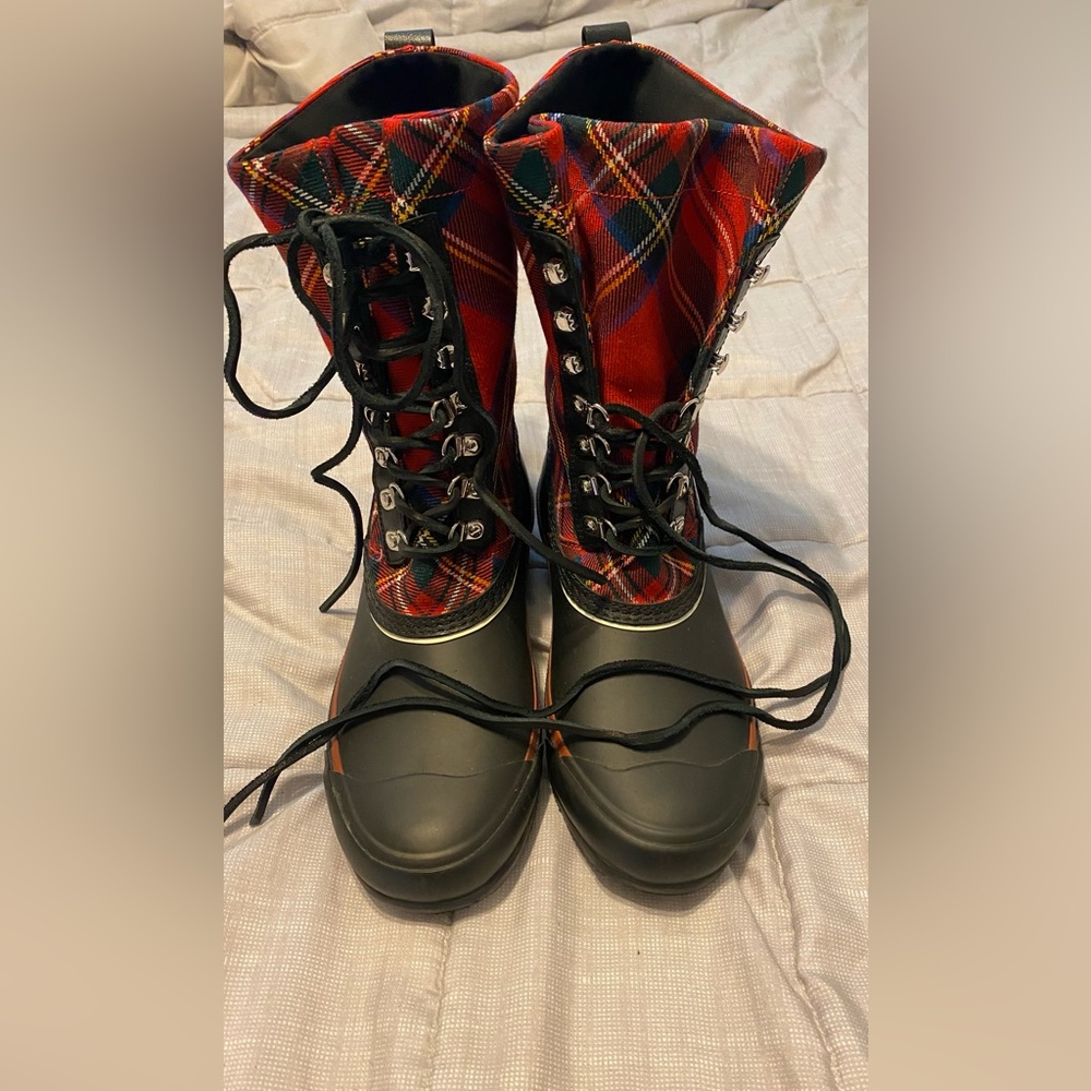 Burberry boots